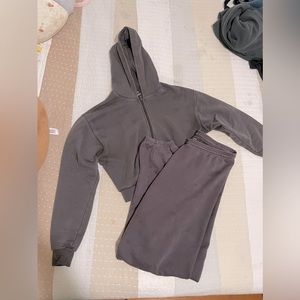 Skims outdoor sweat suit